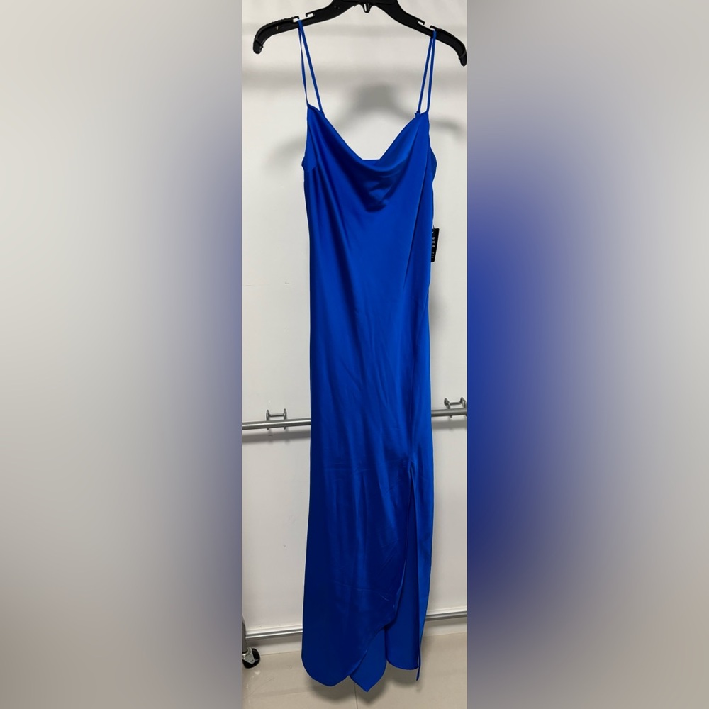NEW EXPRESS LADIES DRESS💙